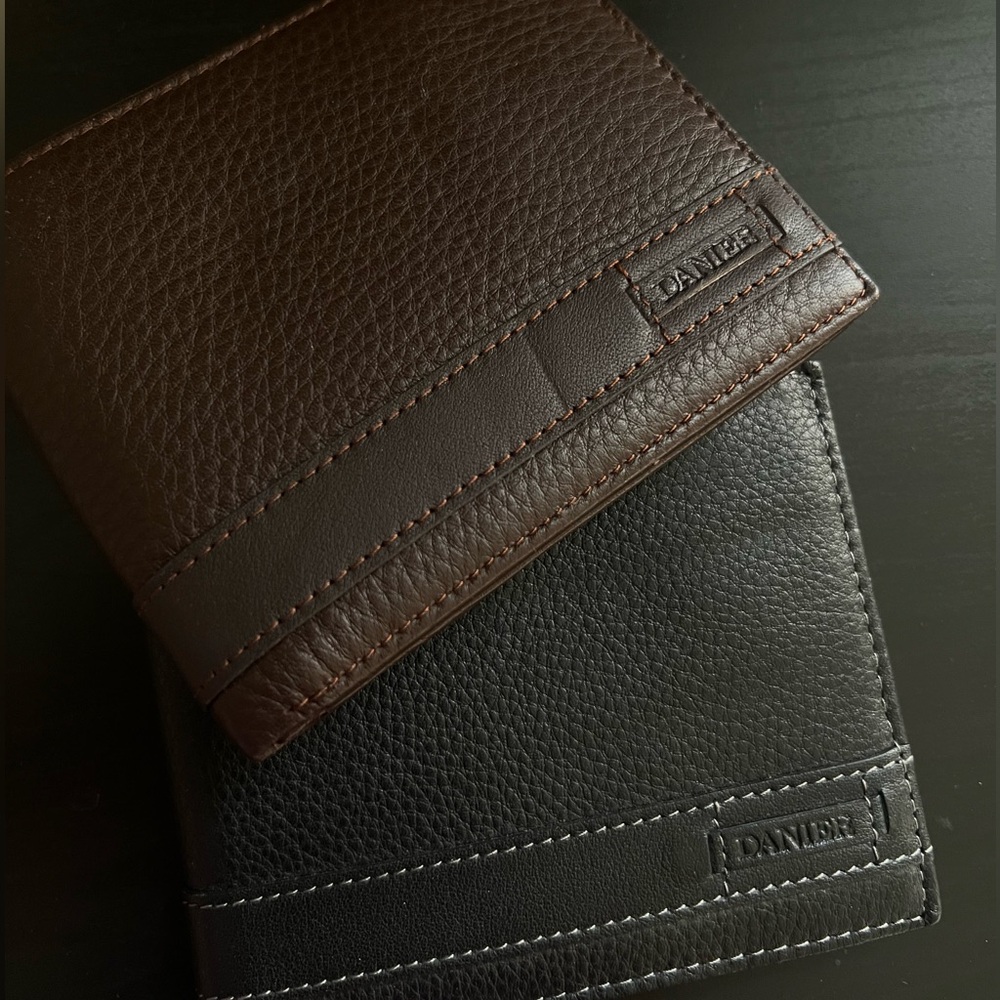 Danier Mens Wallets